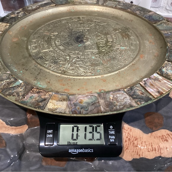 Vintage - Mayan / Aztec Calendar Wall Hang - Silver or Brass with Abalone Shell - Picture 7 of 9